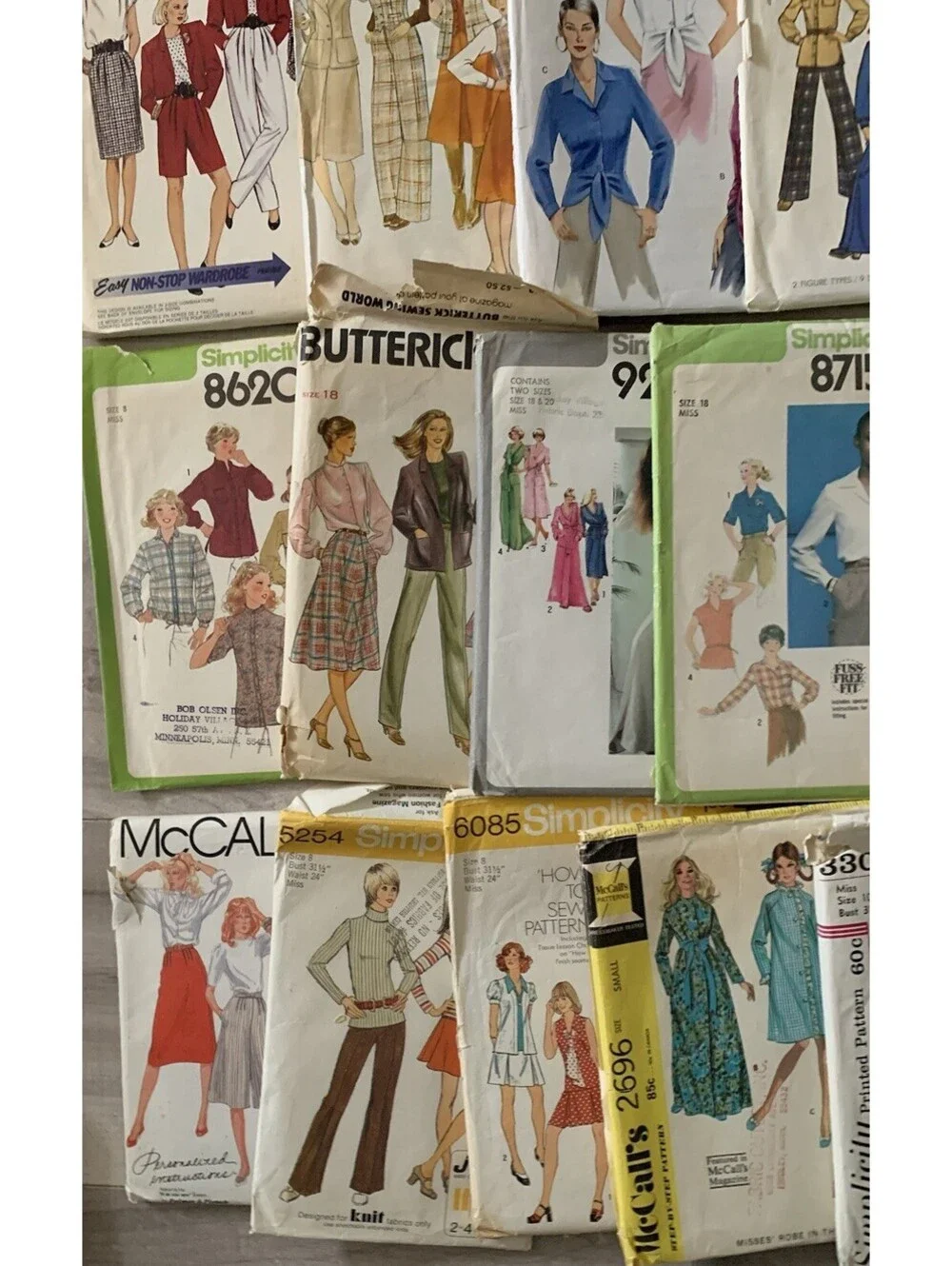 VINTAGE SEWING PATTERN lot of 28 Mixed Women Some Uncut And Cut